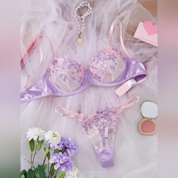 2 For $40 New! Lavender Floral Lace Lingerie Set Size Large NWT - Picture 5 of 6